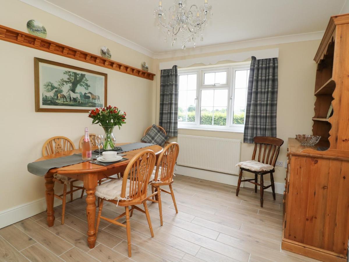 2 Crosslands Villa York Luaran gambar