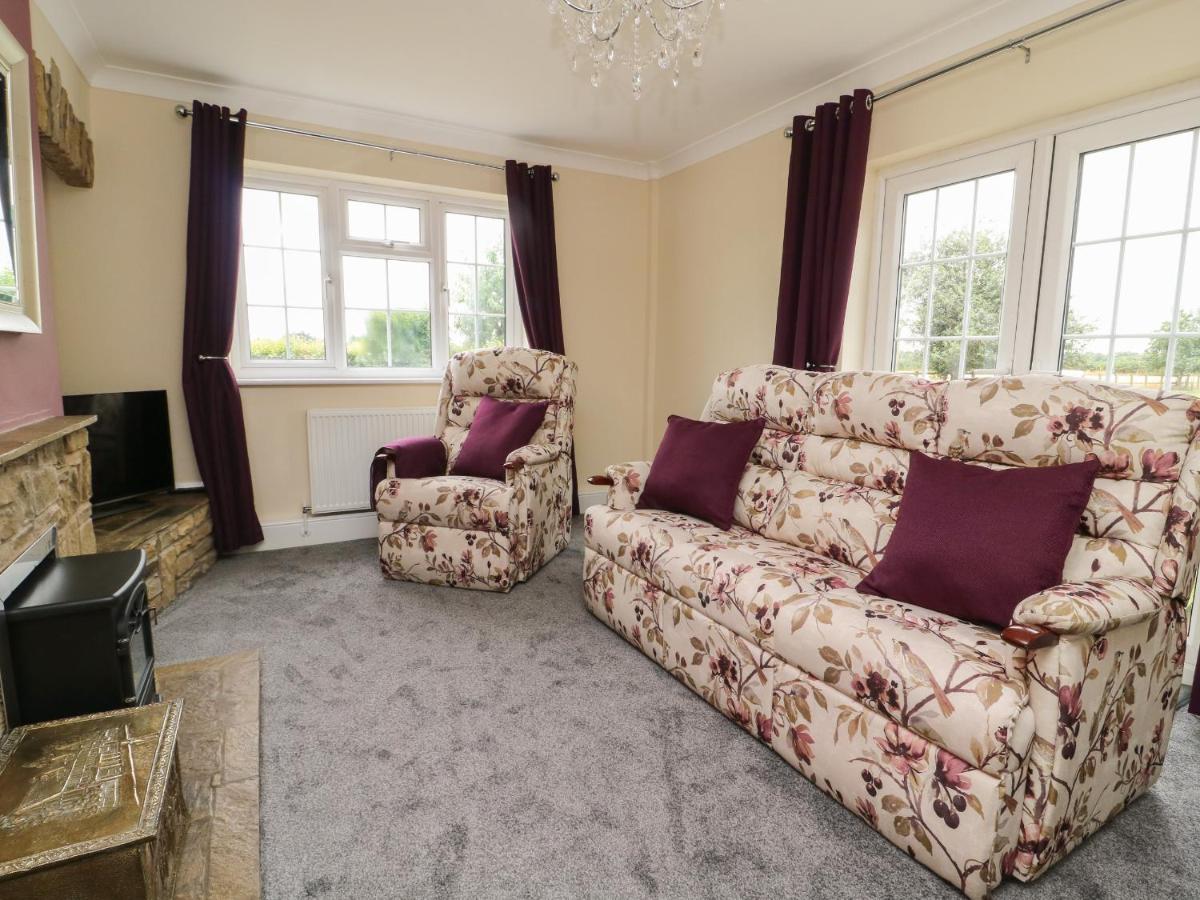 2 Crosslands Villa York Luaran gambar